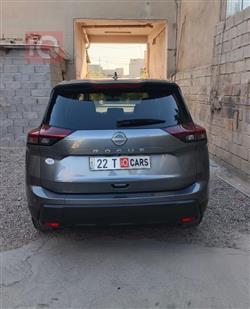 نيسان روج
